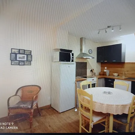 Σπίτι διακοπών Agreable T2 Avec Petite Cour Privative - 3 Nuits Minimum *
